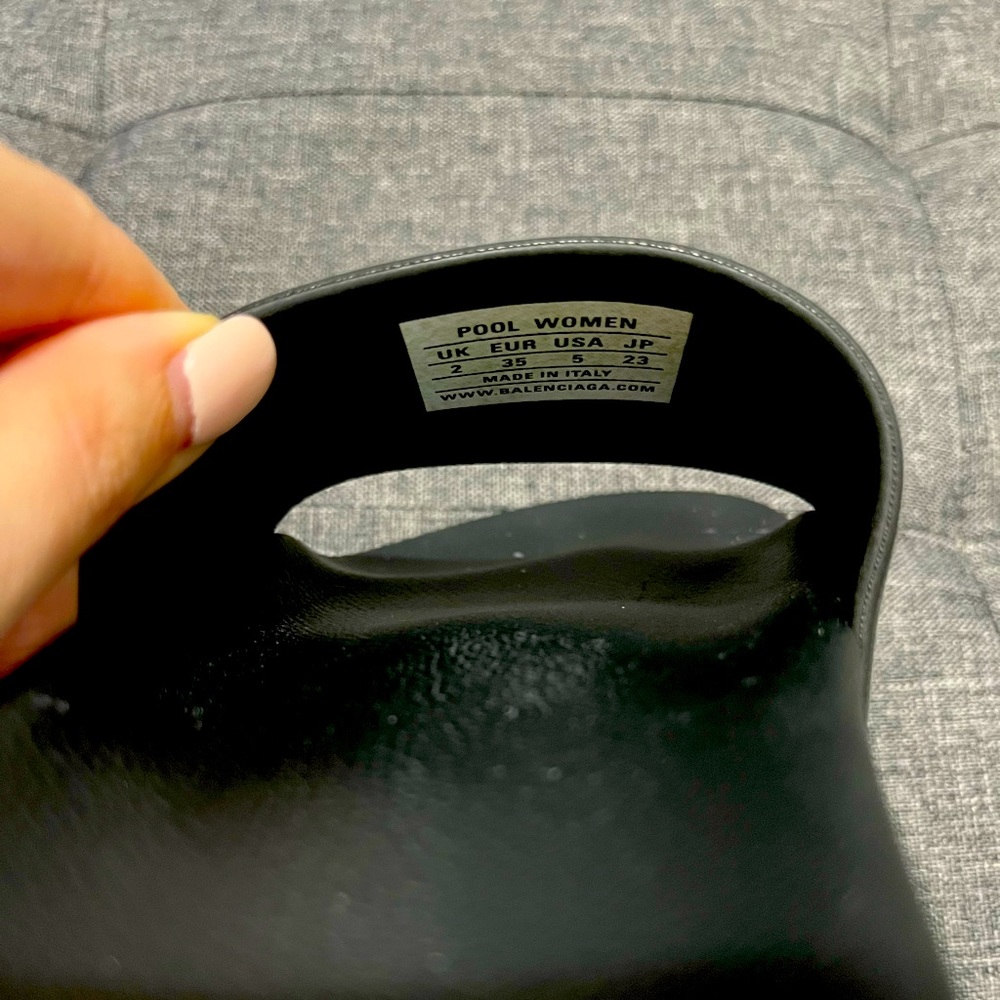Balenciaga Pool Slides Size 5 - Authentic - image 4